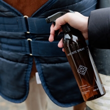 Grooming Deluxe Anti Bite Stop